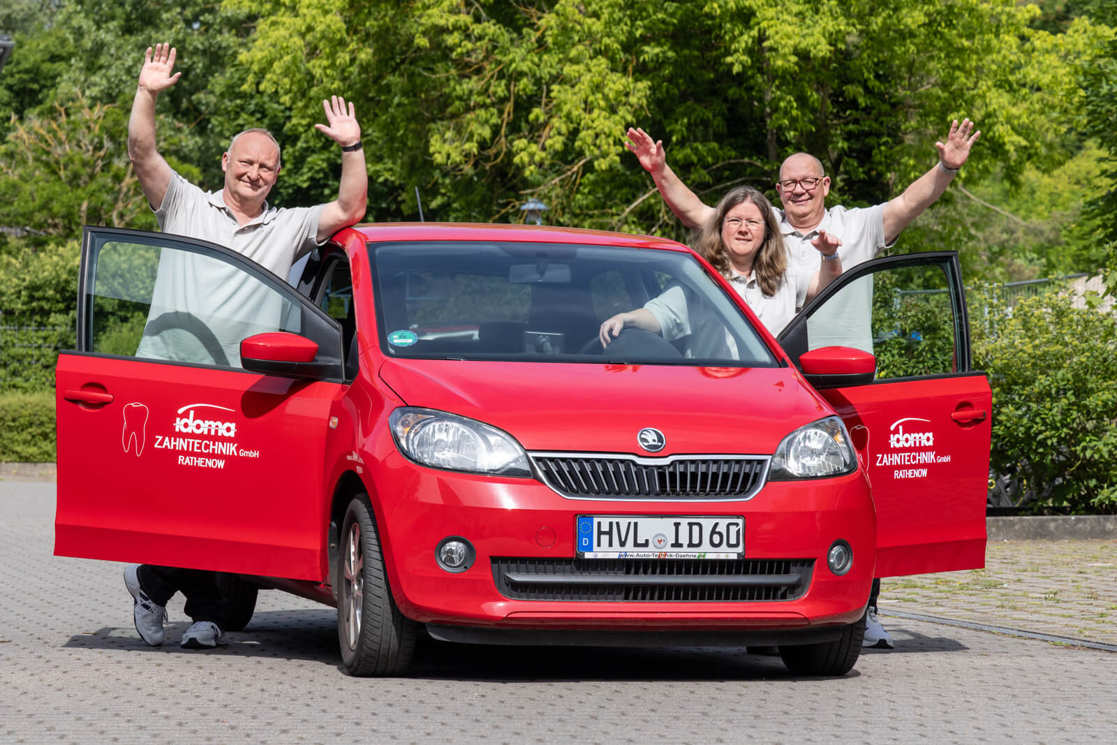 IDOMA Zahntechnik - Impressionen der Serviceleistung: Eigener Botendienst IDOMA Zahntechnik - Impressionen der Serviceleistung: Eigener Botendienst