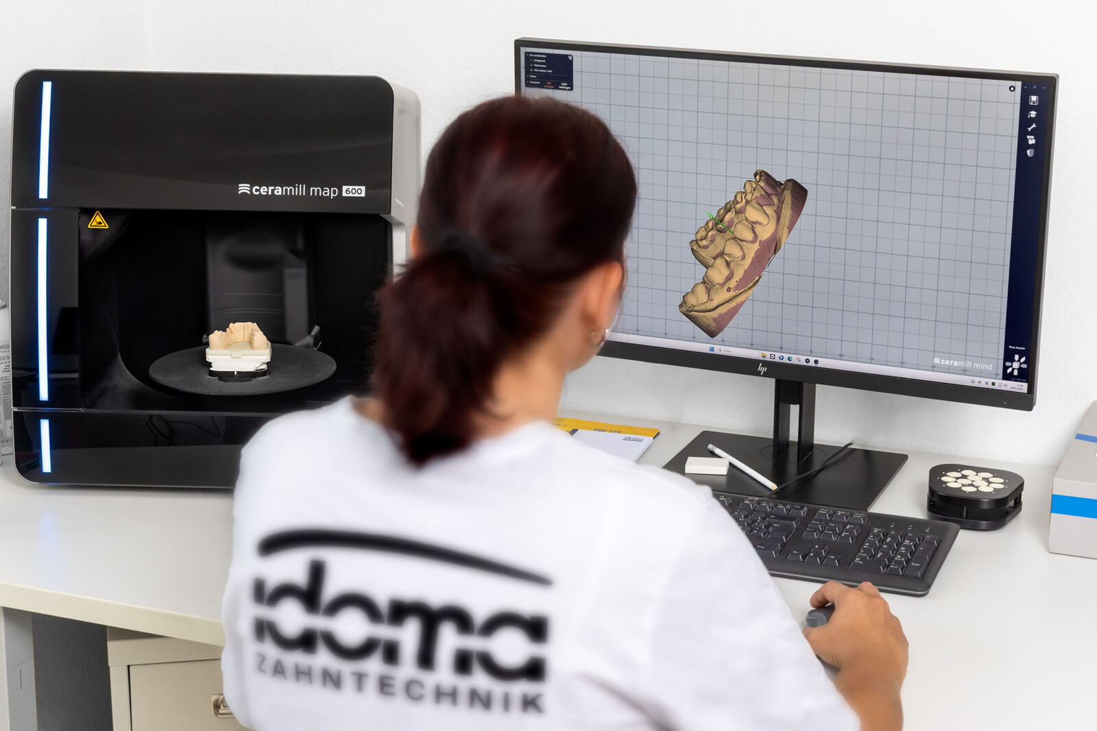 IDOMA Zahntechnik - Impressionen aus der digitalen Zahntechnik: CAD-Konstruktion